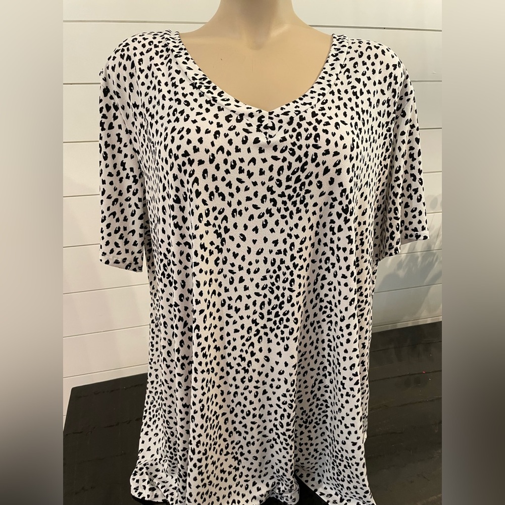 Plus size print top